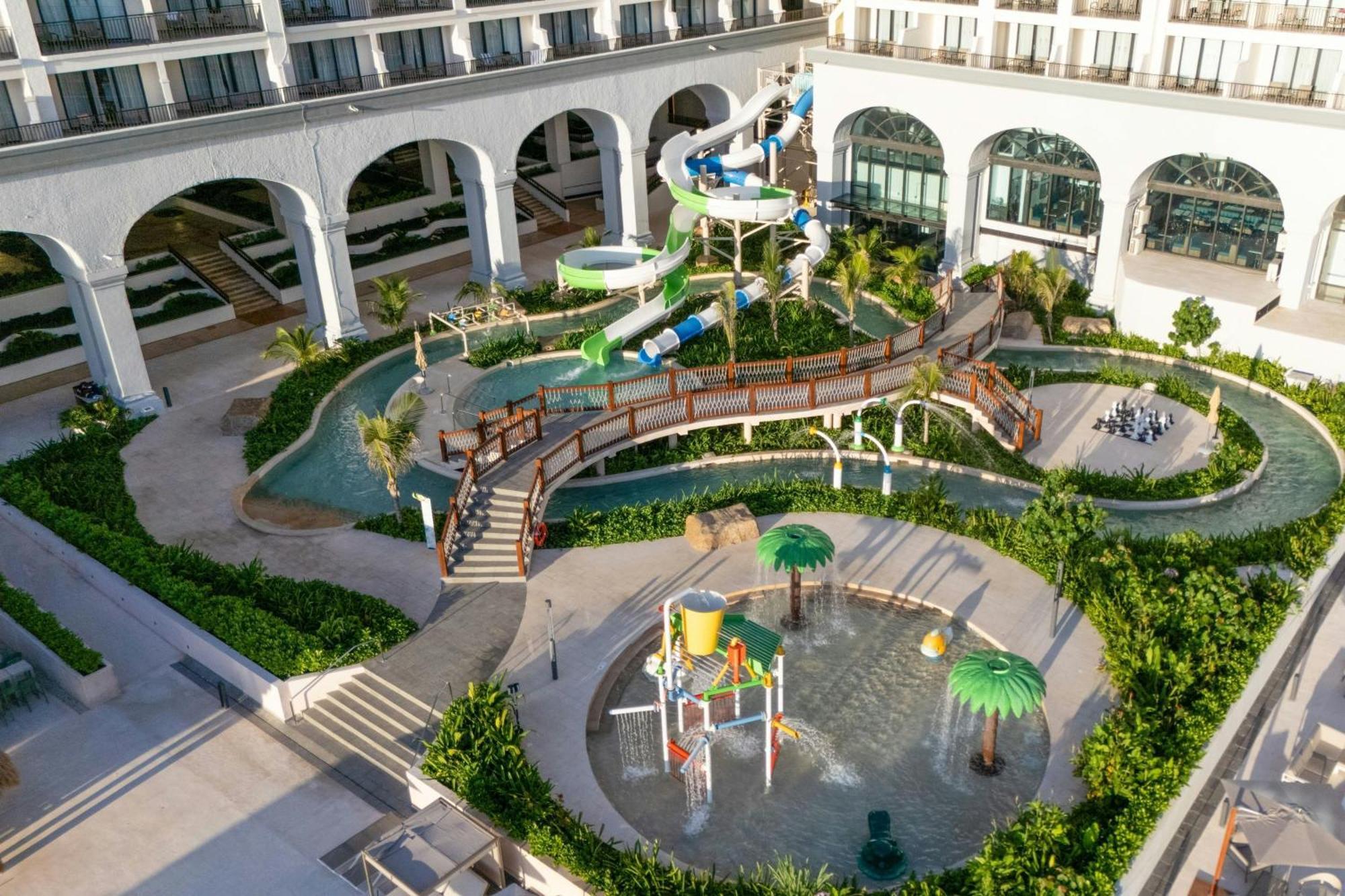 Marriott Cancun, An All-Inclusive Resort Exterior photo