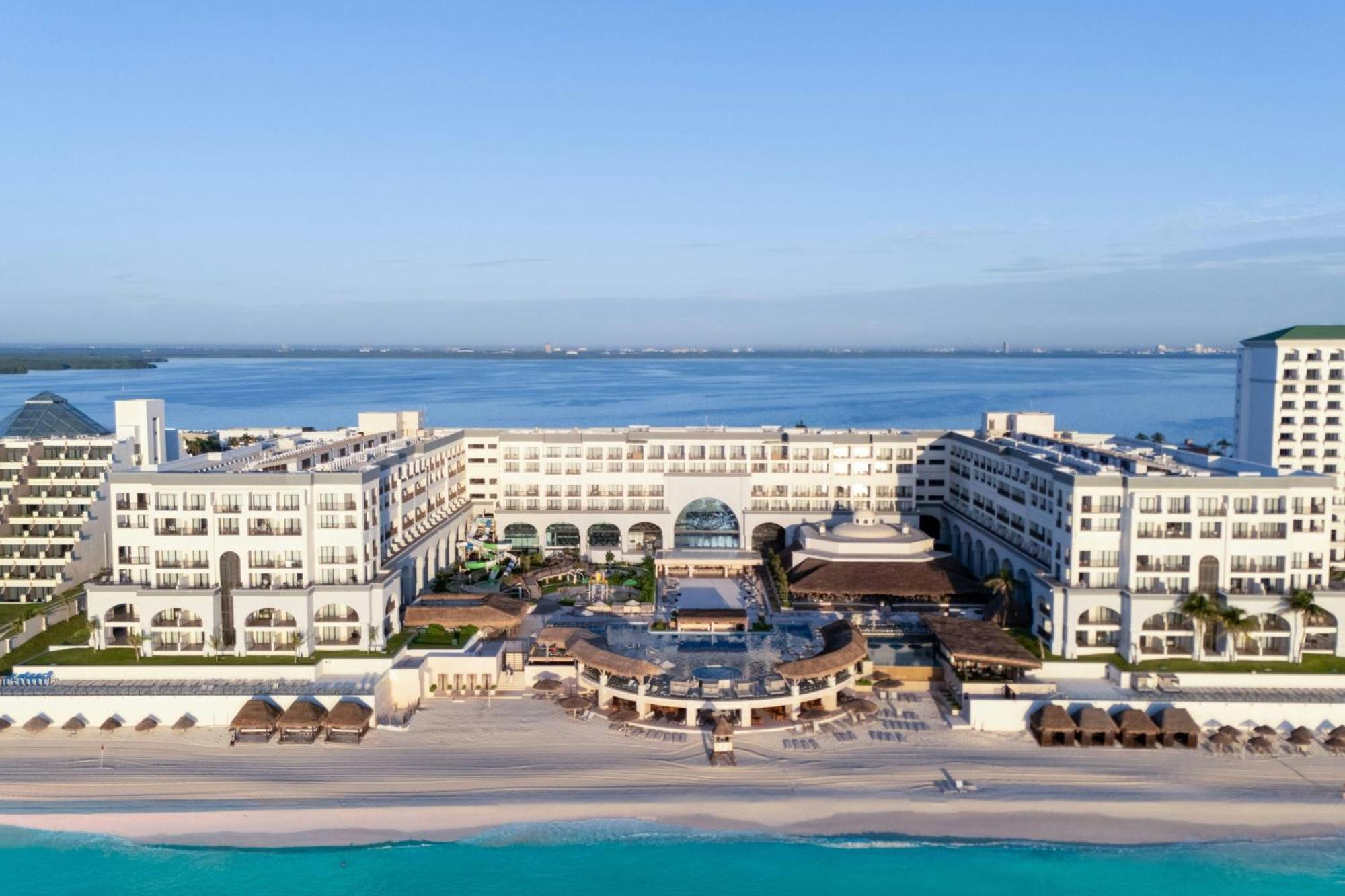 Marriott Cancun, An All-Inclusive Resort Exterior photo